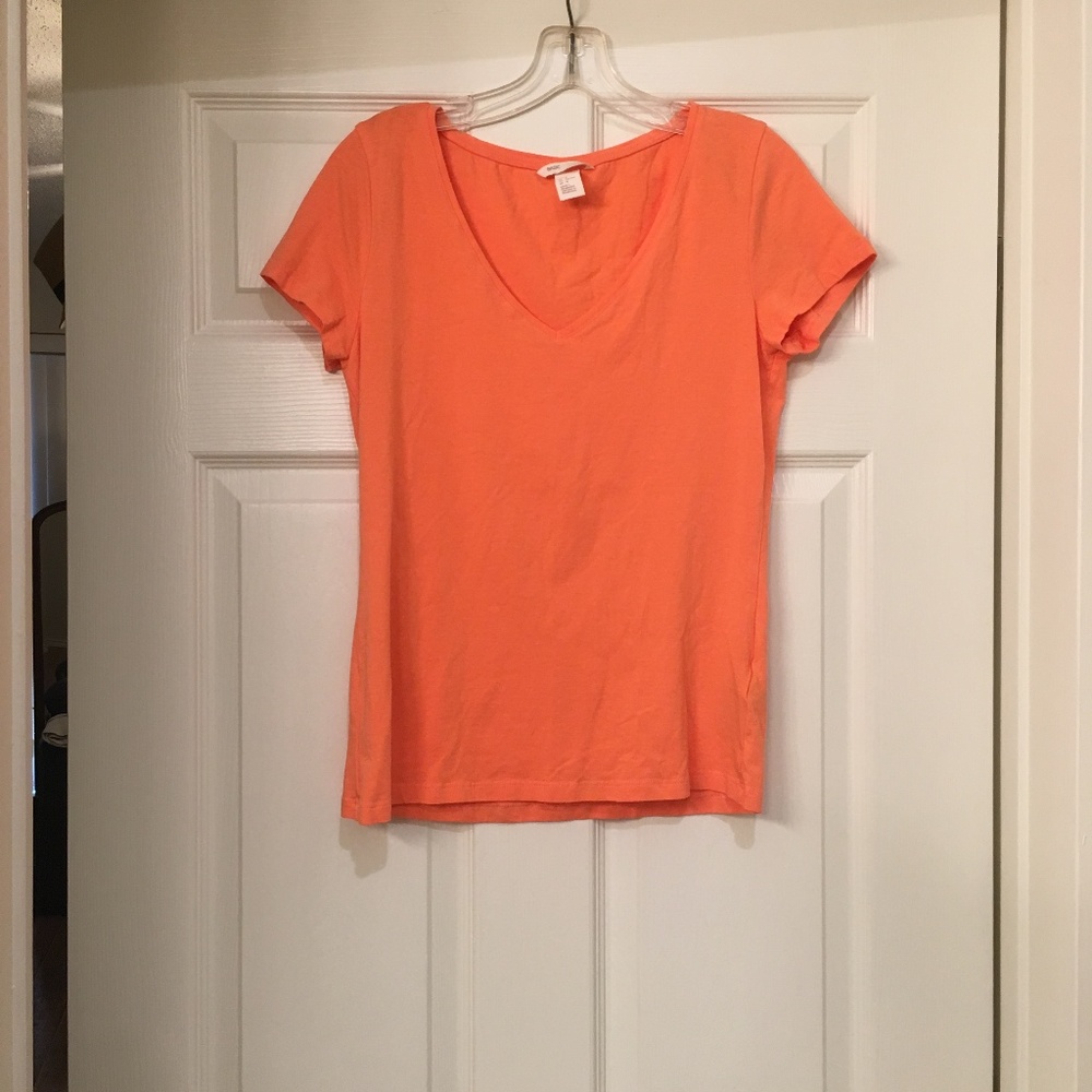 Peach Basic V-Neck Tee